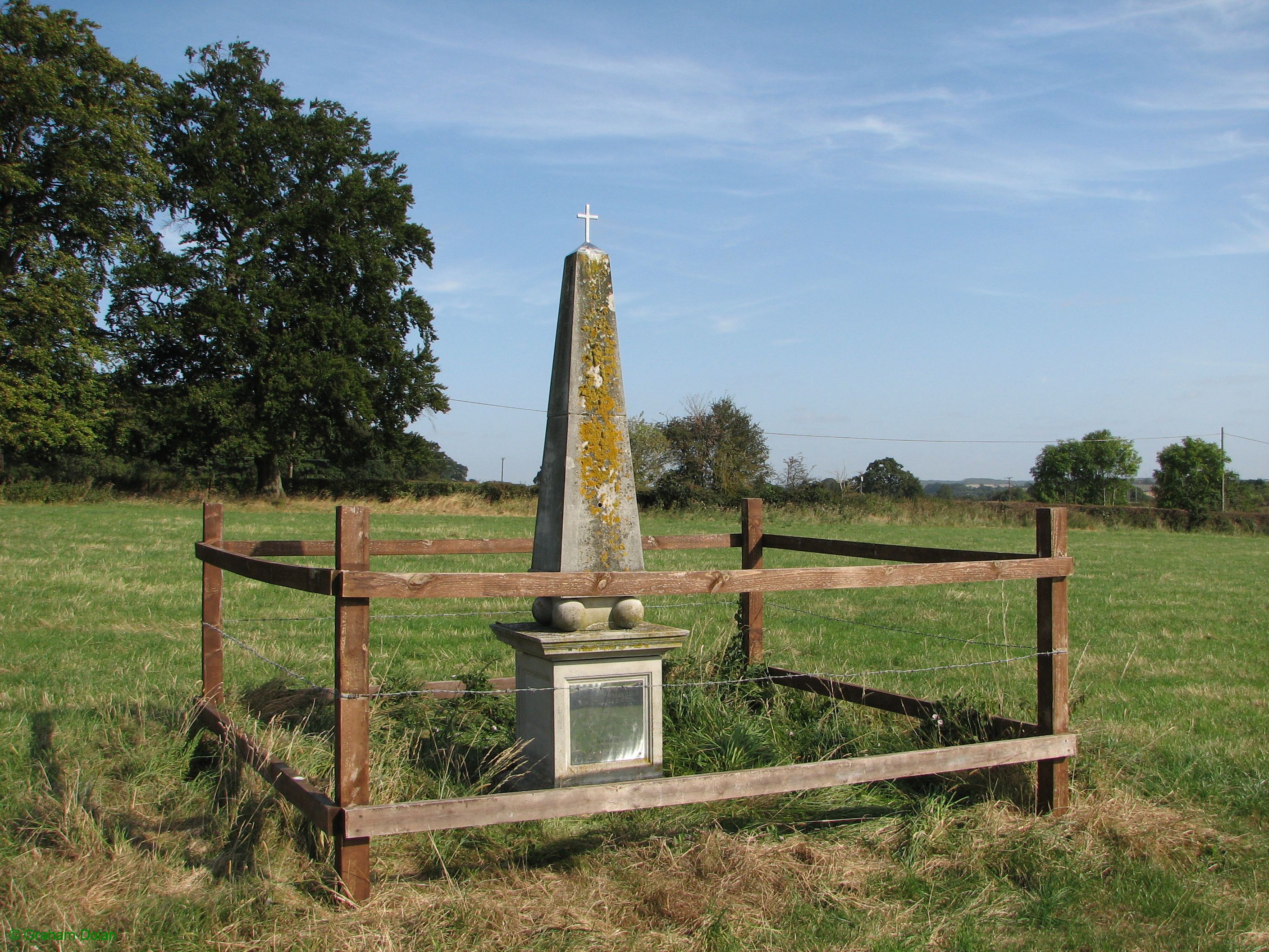 Greenwich Meridian Marker; England; Hertfordshire; Old Hall Green